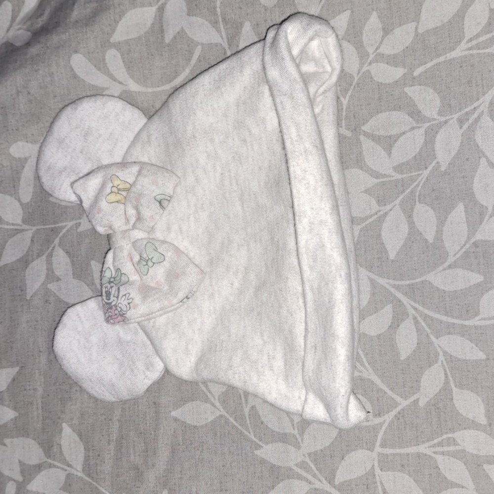 Minnie Mouse Bow Accented Hat